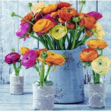 Virágok vázában